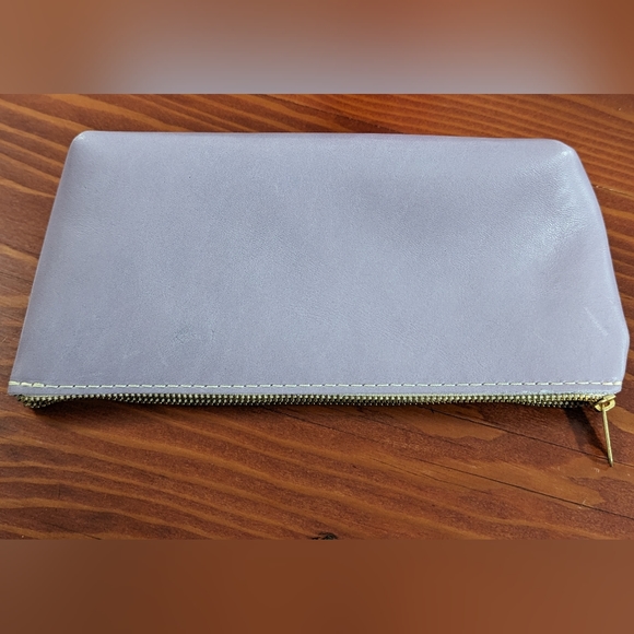 Portland Leather Eclipse Makeup Bag lavender 🪻 🌈 🦄 - Picture 3 of 5